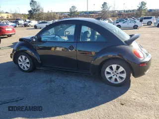 2008 Volkswagen New Beetle Coupe S with VIN 3VWPW31C58M515878, listed as a Copart auction lot 88036685 with 0 mi miles and Salvage Title. Bid and sale history available at carsss.com. Image 2.