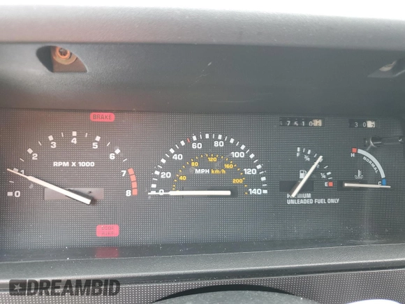 1989 Ford Taurus z VIN 1FABP54Y5KA202935, wystawiony jako Copart lot #59355304 z przebiegiem 67 510 mil mil oraz Szkoda całkowita • Salvage title. Historia ofert i sprzedaży dostępna na DreamBid. Obrazek 9.
