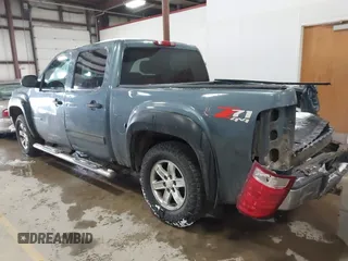 2007 GMC Sierra 1500 SLT z VIN 2GTEK13M471705516, wystawiony jako IAAI lot #41321029 z przebiegiem 210 244 mil mil oraz . Historia ofert i sprzedaży dostępna na DreamBid. Obrazek 3.