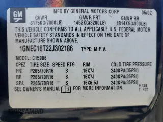 2002 Chevrolet Suburban LS with VIN 1GNEC16T22J302186, listed as a Copart auction lot 49346435 with 220,352 mi miles and Salvage Title. Bid and sale history available at carsss.com. Image 14.