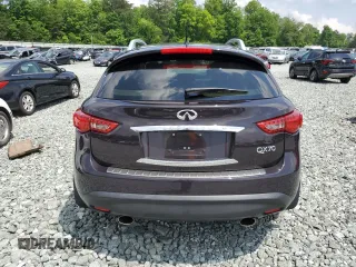 2017 Infiniti QX70 z VIN JN8CS1MW2HM412523, wystawiony jako Copart lot #57143005 z przebiegiem 79 564 mil mil oraz Szkoda całkowita • Salvage title. Historia ofert i sprzedaży dostępna na DreamBid. Obrazek 6.