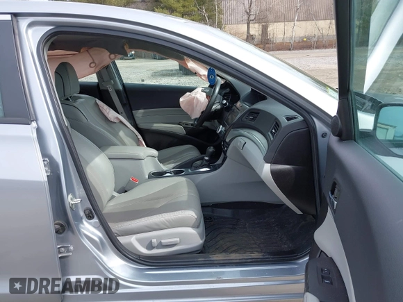 2019 Acura ILX Premium with VIN 19UDE2F75KA015482, listed as a IAAI auction lot 41722718 with 44,004 mi miles and . Bid and sale history available at DreamBid. Image 5.