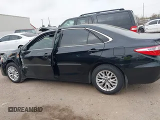 2017 Toyota Camry XLE with VIN 4T1BF1FK0HU344840, listed as a IAAI auction lot 41802154 with 132,807 mi miles. Bid and sale history available at carsss.com. Image 14.