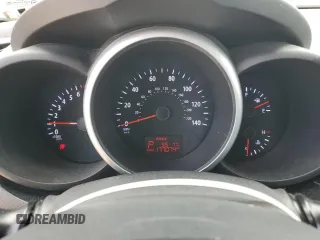 2013 Kia Soul + z VIN KNDJT2A62D7532020, wystawiony jako Copart lot #55184065 z przebiegiem 177 074 mil mil oraz Szkoda całkowita • Salvage title. Historia ofert i sprzedaży dostępna na DreamBid. Obrazek 9.