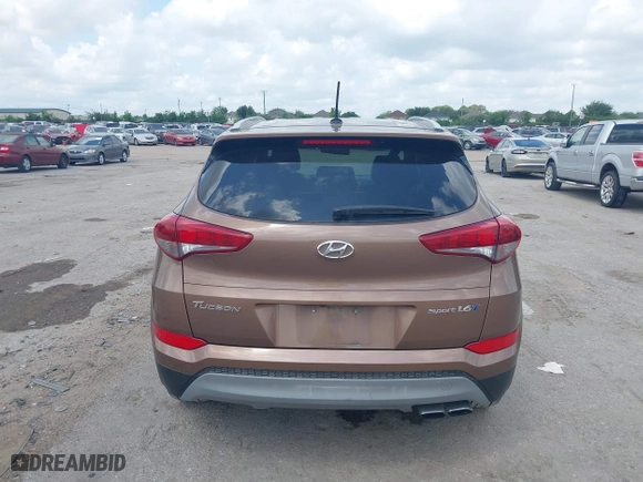 2017 Hyundai Tucson Value with VIN KM8J33A27HU430198, listed as a IAAI auction lot 42104369 with 163,929 mi miles. Bid and sale history available at carsss.com. Image 16.