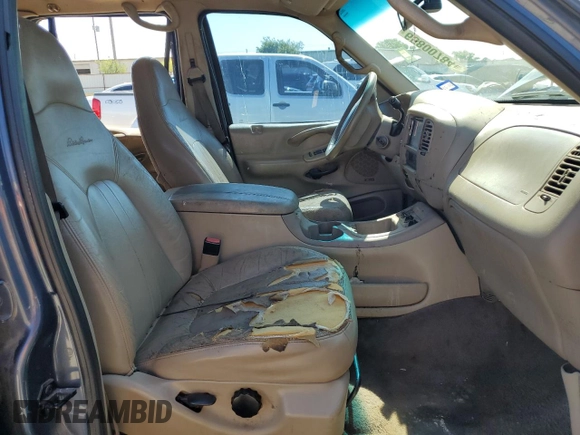 2001 Ford Expedition Eddie Bauer with VIN 1FMRU17L41LA95384, listed as a Copart auction lot 65800784 with Not provided miles and Salvage title. Bid and sale history available at DreamBid. Image 7.