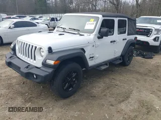 2021 Jeep Wrangler Unlimited Sport S z VIN 1C4HJXDN1MW822016, wystawiony jako IAAI lot #41792808 z przebiegiem 29 719 mil mil oraz . Historia ofert i sprzedaży dostępna na DreamBid. Obrazek 18.