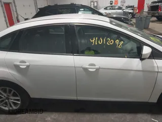 2018 Ford Focus SE with VIN 1FADP3F29JL312721, listed as a IAAI auction lot 41012098 with 126,214 mi miles. Bid and sale history available at carsss.com. Image 13.