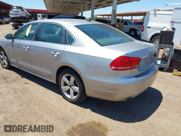 2012 Volkswagen Passat SE с VIN 1VWBH7A32CC026893, выставлен на аукционе IAAI как лот 42217416 с пробегом 197 271 миль миль и . История ставок и продаж доступна на DreamBid. Изображение 3.