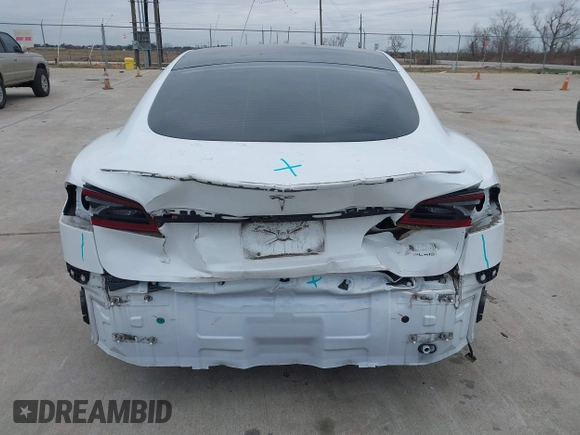 2021 Tesla Model S Plaid z VIN 5YJSA1E64MF452744, wystawiony jako IAAI lot #41375136 z przebiegiem Nie podano mil oraz . Historia ofert i sprzedaży dostępna na DreamBid. Obrazek 6.