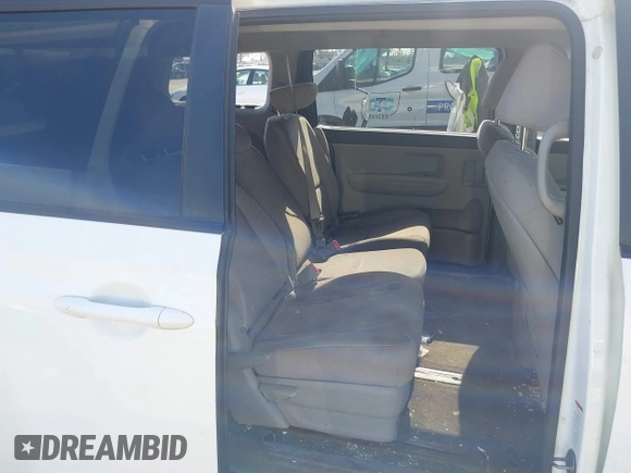 2016 Kia Sedona LX with VIN KNDMB5C18G6119709, listed as a IAAI auction lot 41814349 with 132,329 mi miles. Bid and sale history available at carsss.com. Image 8.