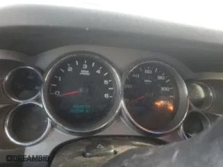 2007 Chevrolet Silverado 1500 LT w/1LT with VIN 2GCEC13C671661541, listed as a Copart auction lot 84800614 with 263,248 mi miles and Non Repairable. Bid and sale history available at carsss.com. Image 9.
