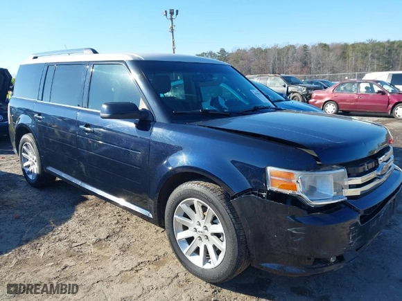 2010 Ford Flex SEL with VIN 2FMGK5CC5ABA99843, listed as a IAAI auction lot 41585750 with 138,916 mi miles. Bid and sale history available at carsss.com. Image 1.