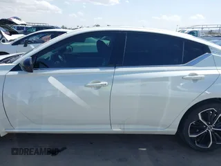 2023 Nissan Altima 2.5 SR with VIN 1N4BL4CV6PN314575, listed as a IAAI auction lot 41935072 with 41,425 mi miles. Bid and sale history available at carsss.com. Image 15.