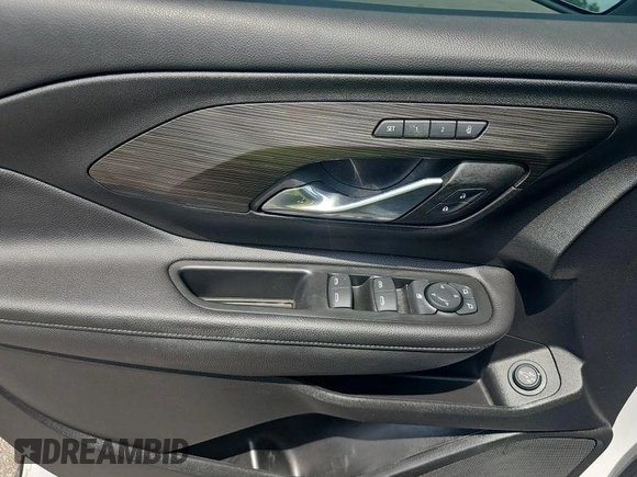 2022 GMC Terrain SLT с VIN 3GKALVEV5NL142307, выставлен на аукционе IAAI как лот 42677798 с пробегом 62 121 миль миль и . История ставок и продаж доступна на DreamBid. Изображение 4.