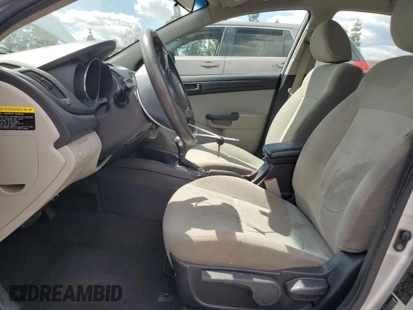 2013 Kia Forte LX with VIN KNAFT4A27D5739574, listed as a Copart auction lot 51372175 with 84,664 mi miles and Clean Title. Bid and sale history available at carsss.com. Image 7.