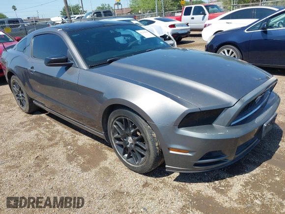 2014 Ford Mustang V6 z VIN 1ZVBP8AM7E5274601, wystawiony jako IAAI lot #42238046 z przebiegiem 161 887 mil mil oraz . Historia ofert i sprzedaży dostępna na DreamBid. Obrazek 1.