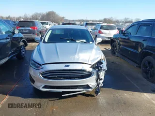 2019 Ford Fusion SEL with VIN 3FA6P0CD5KR270726, listed as a IAAI auction lot 41632088 with 131,820 mi miles. Bid and sale history available at carsss.com. Image 12.