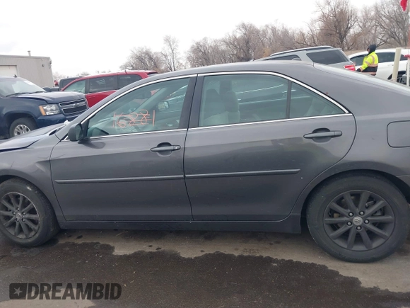 2011 Toyota Camry LE z VIN 4T4BF3EK7BR165320, wystawiony jako IAAI lot #41299126 z przebiegiem 271 182 mil mil oraz . Historia ofert i sprzedaży dostępna na DreamBid. Obrazek 14.