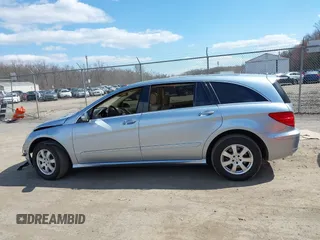 2007 Mercedes-Benz R 3.5L with VIN 4JGCB65E17A040960, listed as a IAAI auction lot 41891102 with 122,146 mi miles and . Bid and sale history available at DreamBid. Image 14.