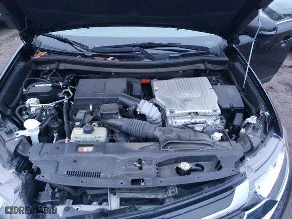 2018 Mitsubishi Outlander PHEV SEL with VIN JA4J24A52JZ056755, listed as a Copart auction lot 70679862 with 64698 miles. Bid and sale history available at carsss.com. Image 12.