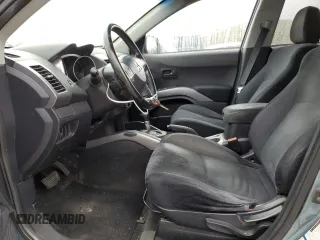 2007 Mitsubishi Outlander LS z VIN JA4MT31XX7Z016180, wystawiony jako Copart lot #59299615 z przebiegiem 125 060 mil mil oraz Szkoda całkowita • Salvage title. Historia ofert i sprzedaży dostępna na DreamBid. Obrazek 7.
