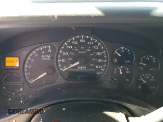 2002 Chevrolet Avalanche z VIN 3GNEC13T92G126209, wystawiony jako Copart lot #49802535 z przebiegiem 235 321 mil mil oraz Szkoda całkowita • Salvage title. Historia ofert i sprzedaży dostępna na DreamBid. Obrazek 9.