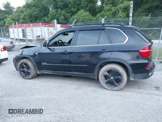 2013 BMW X5 xDrive50i с VIN 5UXZV8C57D0C15445, выставлен на аукционе IAAI как лот 42508989 с пробегом 102 212 миль миль и . История ставок и продаж доступна на DreamBid. Изображение 15.