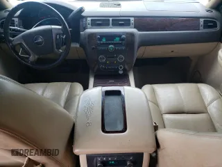 2008 GMC Yukon Denali with VIN 1GKFK63898J117949, listed as a Copart auction lot 52685705 with 179,254 mi miles and Salvage title. Bid and sale history available at DreamBid. Image 8.