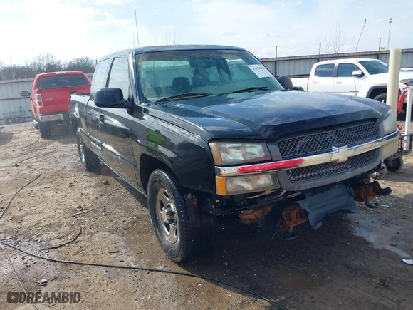 2003 Chevrolet Silverado 1500 LS with VIN 2GCEC19V531103179, listed as a IAAI auction lot 41653222 with 153,270 mi miles. Bid and sale history available at carsss.com. Image 1.