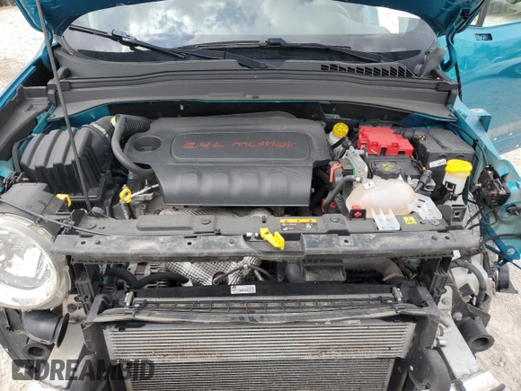 2020 Jeep Renegade Latitude with VIN ZACNJBBB0LPL34764, listed as a Copart auction lot 64985704 with 82,443 mi miles and Salvage title. Bid and sale history available at DreamBid. Image 12.