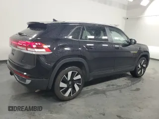 2024 Volkswagen Atlas SE with VIN 1V2HE2CA2RC231772, listed as a Copart auction lot 58084705 with 61,694 mi miles and Clean title. Bid and sale history available at DreamBid. Image 3.