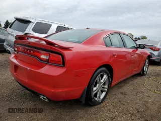 2013 Dodge Charger SXT z VIN 2C3CDXJG3DH555942, wystawiony jako Copart lot #72277534 z przebiegiem 163 941 mil mil oraz Szkoda całkowita • Salvage title. Historia ofert i sprzedaży dostępna na DreamBid. Obrazek 3.