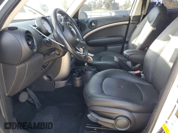 2013 MINI Countryman with VIN WMWZB3C56DWR35839, listed as a Copart auction lot 54089005 with 153,949 mi miles and Clean title. Bid and sale history available at DreamBid. Image 7.