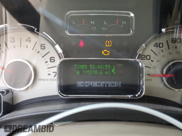 2013 Ford Expedition XLT z VIN 1FMJU1J50DEF63224, wystawiony jako Copart lot #81837794 z przebiegiem 195 318 mil mil oraz Szkoda całkowita • Salvage title. Historia ofert i sprzedaży dostępna na DreamBid. Obrazek 9.