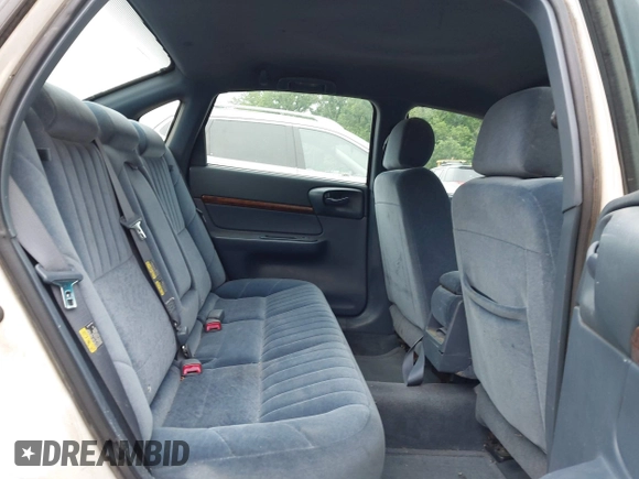 2003 Chevrolet Impala z VIN 2G1WF52E039383388, wystawiony jako IAAI lot #42292147 z przebiegiem 162 382 mil mil oraz . Historia ofert i sprzedaży dostępna na DreamBid. Obrazek 8.