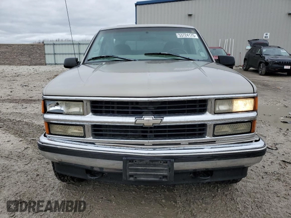 1998 Chevrolet Silverado 1500 with VIN 1GCEK14R6WE171264, listed as a Copart auction lot 53724175 with 152,830 mi miles and Non Repairable. Bid and sale history available at DreamBid. Image 5.