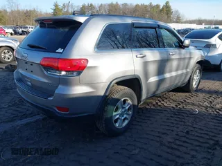 2015 Jeep Grand Cherokee Laredo with VIN 1C4RJFAG9FC775004, listed as a IAAI auction lot 41754534 with 116,893 mi miles. Bid and sale history available at carsss.com. Image 4.