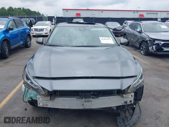 2019 Nissan Altima SV with VIN 1N4BL4DV4KC205891, listed as a IAAI auction lot 42414475 with 60,462 mi miles and . Bid and sale history available at DreamBid. Image 13.