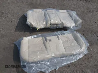 2018 Lexus ES 350 z VIN 58ABK1GG9JU095152, wystawiony jako IAAI lot #42505533 z przebiegiem 70 555 mil mil oraz . Historia ofert i sprzedaży dostępna na DreamBid. Obrazek 12.