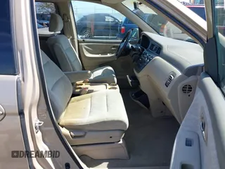 2001 Honda Odyssey EX z VIN 2HKRL18611H553161, wystawiony jako IAAI lot #42339181 z przebiegiem 89 235 mil mil oraz . Historia ofert i sprzedaży dostępna na DreamBid. Obrazek 5.