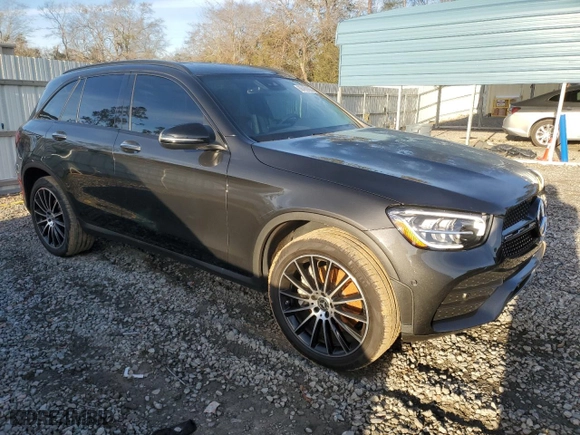 2022 Mercedes-Benz GLC with VIN W1N0G8DBXNV371756, listed as a Copart auction lot 88460905 with 16,213 mi miles and Salvage Title. Bid and sale history available at carsss.com. Image 4.