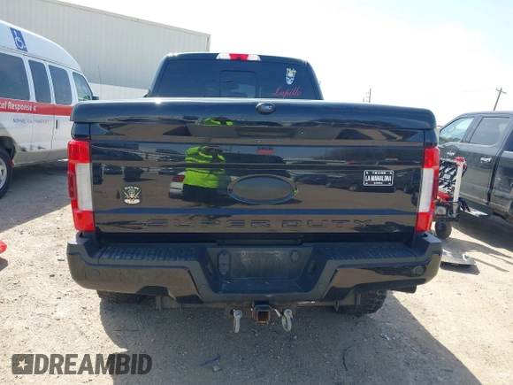 2018 Ford Super Duty F-250 SRW XL with VIN 1FT7W2BTXJEB99241, listed as a IAAI auction lot 41761108 with 215,843 mi miles. Bid and sale history available at carsss.com. Image 16.