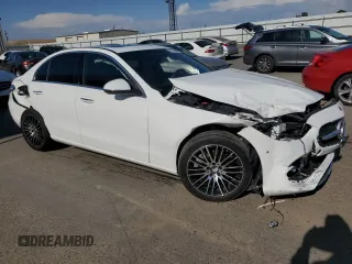 2024 Mercedes-Benz C 300 z VIN W1KAF4GB9RR200794, wystawiony jako Copart lot #55734035 z przebiegiem 15 759 mil mil oraz Szkoda całkowita • Salvage title. Historia ofert i sprzedaży dostępna na DreamBid. Obrazek 4.