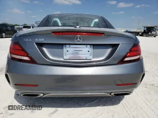 2018 Mercedes-Benz SLC 300 z VIN WDDPK3JAXJF151952, wystawiony jako Copart lot #51265734 z przebiegiem 52 954 mil mil oraz . Historia ofert i sprzedaży dostępna na DreamBid. Obrazek 6.