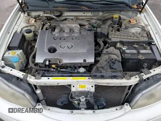2003 Infiniti I35 Luxury with VIN JNKDA31A53T113385, listed as a IAAI auction lot 41781583 with 190,735 mi miles. Bid and sale history available at carsss.com. Image 10.