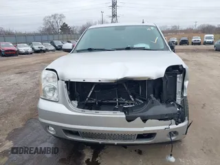 2014 GMC Yukon XL Denali with VIN 1GKS2MEF1ER246201, listed as a IAAI auction lot 41454172 with 135,394 mi miles. Bid and sale history available at carsss.com. Image 12.