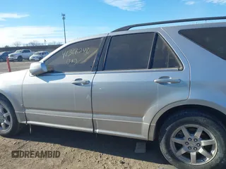2007 Cadillac SRX with VIN 1GYEE637170162128, listed as a IAAI auction lot 41386248 with 117,661 mi miles. Bid and sale history available at carsss.com. Image 15.