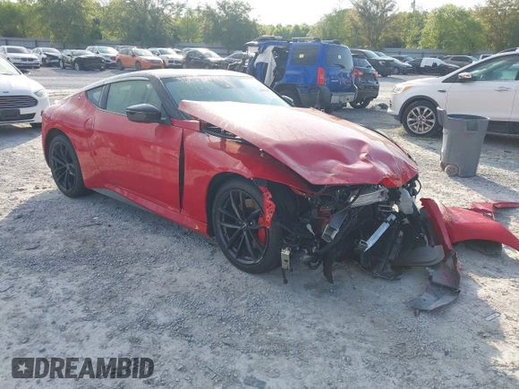2025 Nissan Z Performance with VIN JN1BZ4BH2SM411231, listed as a IAAI auction lot 42030511 with 251 mi miles and . Bid and sale history available at DreamBid. Image 1.
