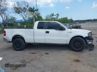 2007 Ford F-150 STX с VIN 1FTRX12W87NA44206, выставлен на аукционе IAAI как лот 42332828 с пробегом 179 610 миль миль и . История ставок и продаж доступна на DreamBid. Изображение 14.